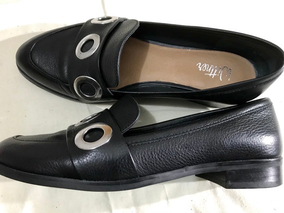 Vintage black leather ladies slip on shoes-size 37