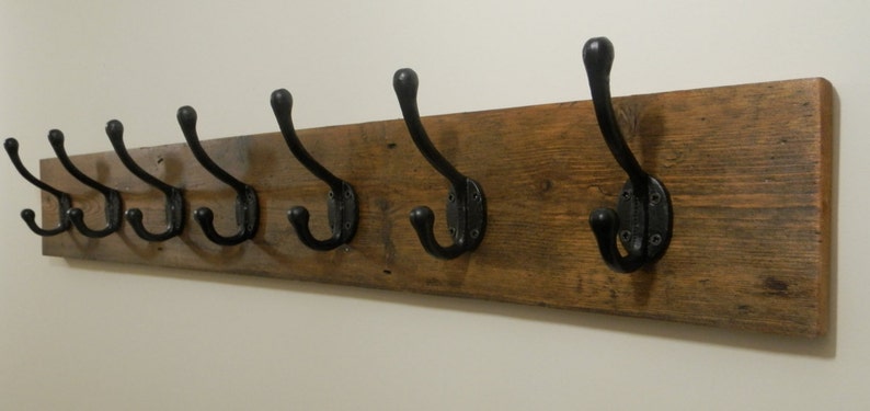 Reclaimed Wood Hat Coat Rack Shelf Cottage Vintage Decoratorist 190199 Wood Coat Hat Racks Art Sculpture