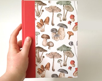 A5 hardcover schetsboek met paddenstoelpatroon en witte paddestoelen