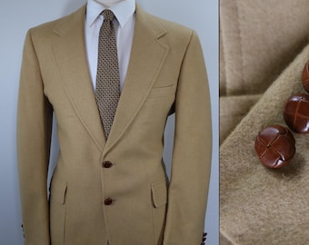 44L 1970s Liemandt's The Executive Camel Hair Blazer - 100% Camel Hair - ACWA Union Label - Tan Ivy Style Sport Coat - Woven Leather Buttons