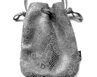 Pochette argentée pour gâteau de mariage