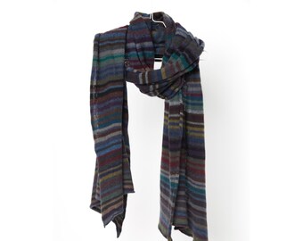 Pure Cashmere wrap „Shadow“, subtle dark colours, black, chocolate, plum, forest, petrol, nightblu, liquorice, antracite, winered, oliv, ink