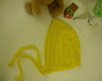 Soft Yellow Crochet Baby Bonnet, Baby size 0-3 month