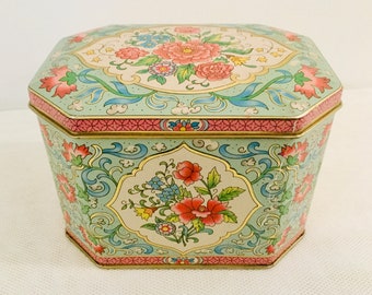 Daher Tin Box - Tea Caddy - floral, roses, buds, cottage sweet