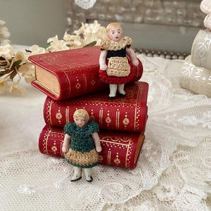 ONE Antique German Doll Miniature Tiny Jointed Hertwig 1920’s Tiny Carl Horn 1 1/8” Blue Crocheted Dress Try Your Best to Find Description