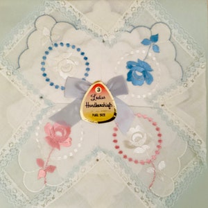 Set of 3 Vintage NIB Collectible Ladies’ White Hankies Handkerchiefs With Embroidery Roses Pink and Blue