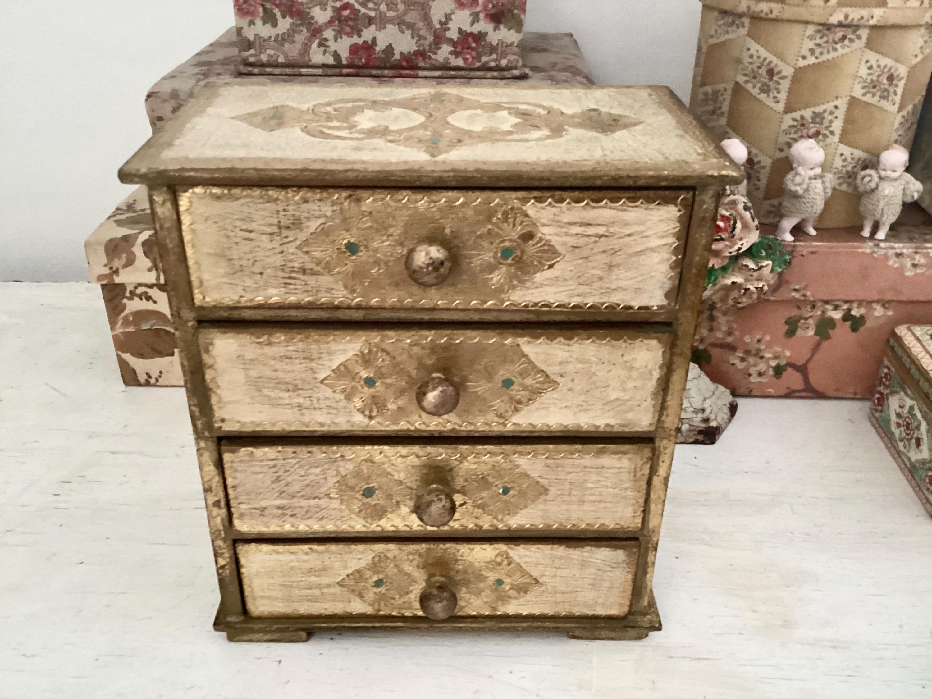 Vintage Italian Florentine Dresser Chest - Gold, 4 Drawers - Jewelry Cabinet Vintage Italian Florentine Dresser Chest - Gold, 4 Drawers - Jewelry Cabinet