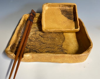 Sushi and dipping plate