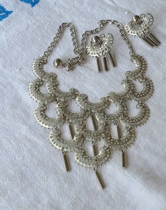 Vintage Sarah Coventry Charisma Necklace Earrings 
