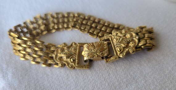 Beautiful Ornate Gold tone  Link Bracelet Unique - image 1