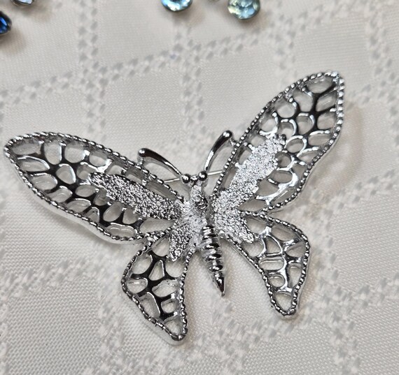 Vintage Sarah Coventry 1971 "Madame Butterfly" Brooch