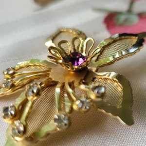 Vintage Amethyst Gold Tone Floral Rhinestone Brooch