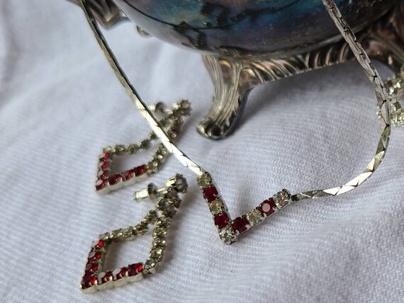 Red Rhinestone Necklace and Earring Set - image 7