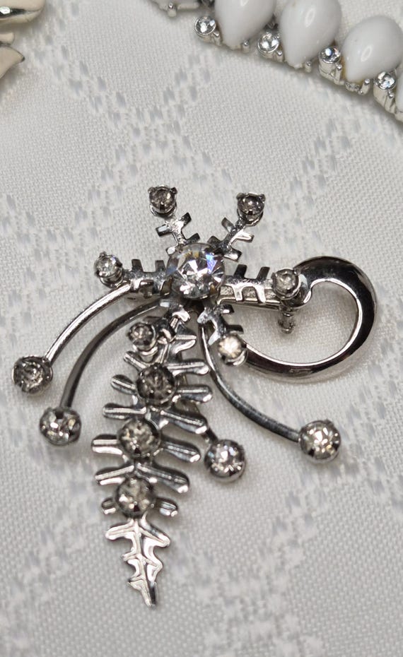 Mid Century Floral Spray Brooch