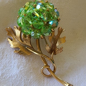 Vintage Peridot Bead Flower Brooch