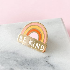 Be Kind Emaille Pin Mental Health Awareness Pin Regenbogen Emaille Pin Be Kind Pin Regenbogen Revers Pin Be Kind Badge Bild 2