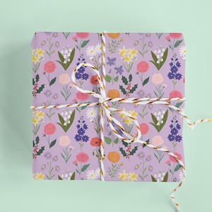 Papel de regalo con flores de nacimiento - Papel de regalo floral - Papel de regalo con flores de nacimiento - Papel de regalo con flores lilas - Papel de regalo reciclable