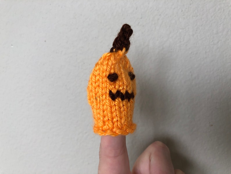 Five Little Pumpkins Halloween Finger Puppets - Etsy