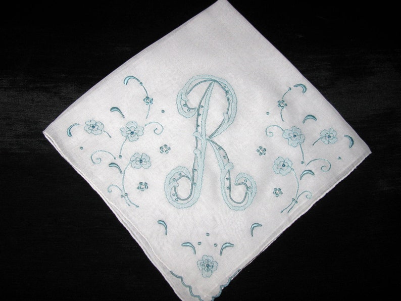 Bridal Handkerchief, Embroidered Hankies Bride, Vintage Handkerchiefs, Ladies Hanky Wedding Hankerchief L K N G D R B S E or J Gift Letter R