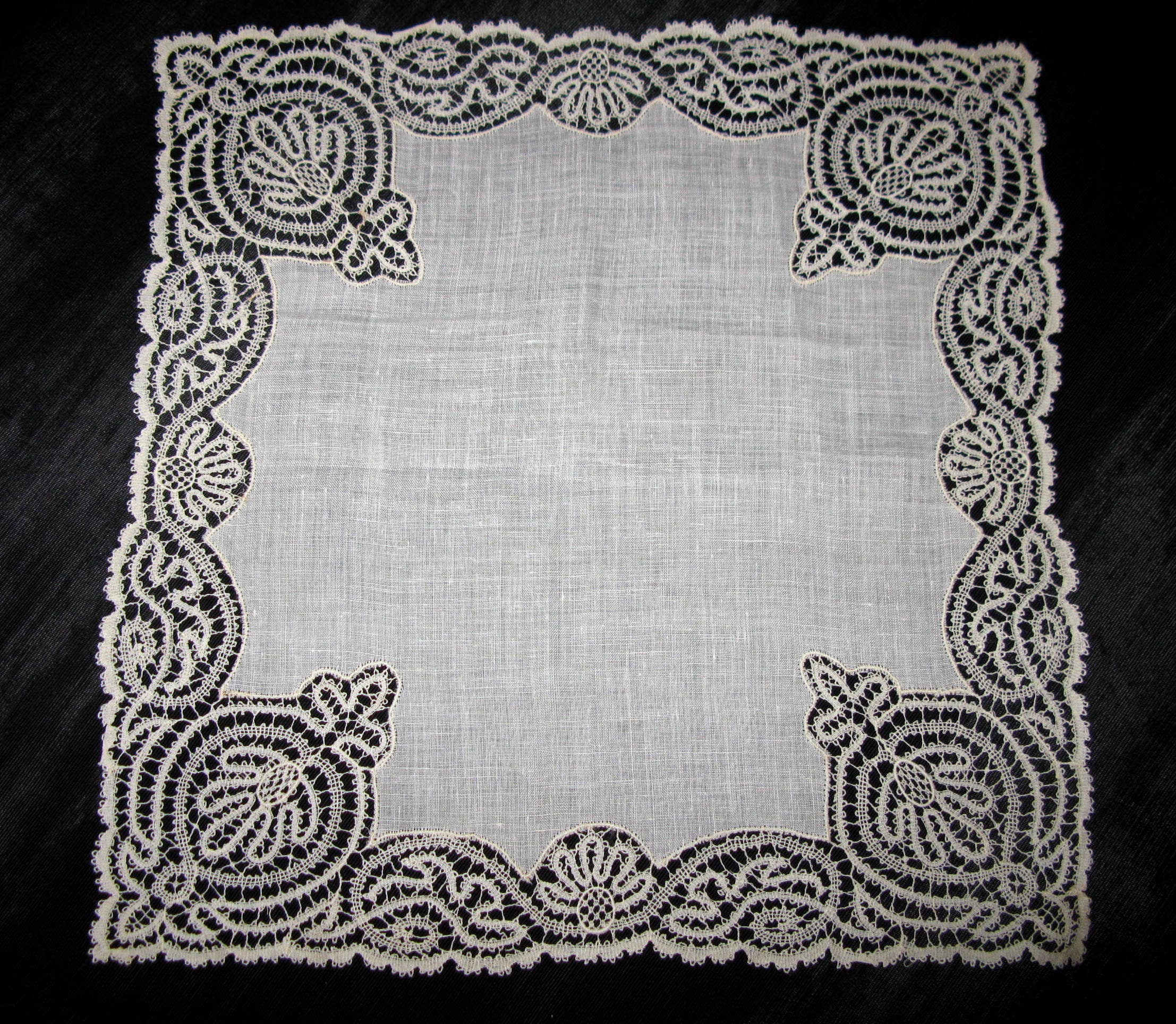 Lace Hankie Antique Lace Handkerchief Heirloom Hanky Vintage Etsy