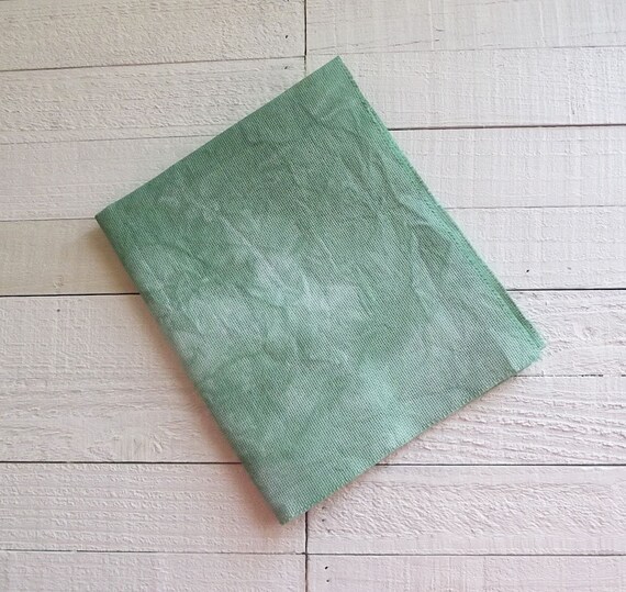 Teinte de tissu vert à la main tissu de pour Cross Stitch, matériel de point de Croix compte 18, tissu de broderie, cadeau pour Cross Stitcher, Notion de couture 0647ec Teinte de tissu vert à la main tissu de pour Cross Stitch, matériel de point de Croix compte 18, tissu de broderie, cadeau pour Cross Stitcher, Notion de couture 0647ec
