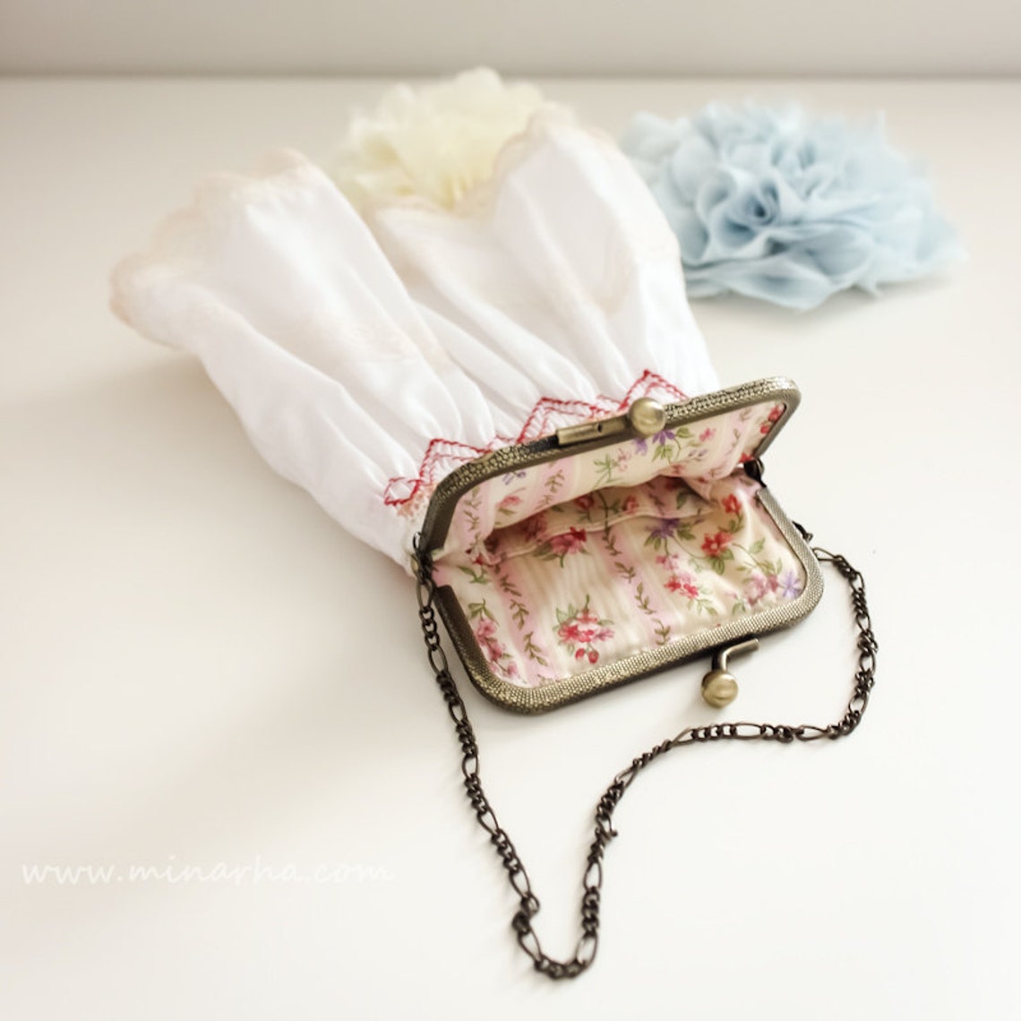 Dress Frame Purse Shabby Style chic style Gadget White Etsy