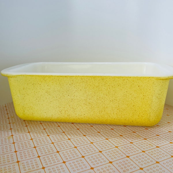 Pyrex Desert Dawn Yellow Speckled Loaf Pan 10 inch length with handles