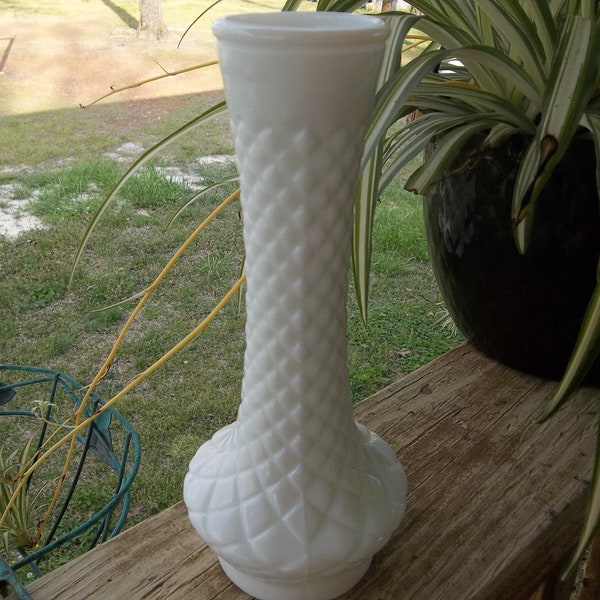 Bud Vase/Randall/ Milk Glass/ Diamond Pillow Cross Hatch Pattern