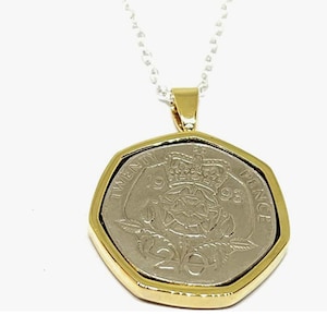 Solid 1993 32nd Birthday / Anniversary twenty pence coin Pendant 1993 for a 32nd Birthday GLD