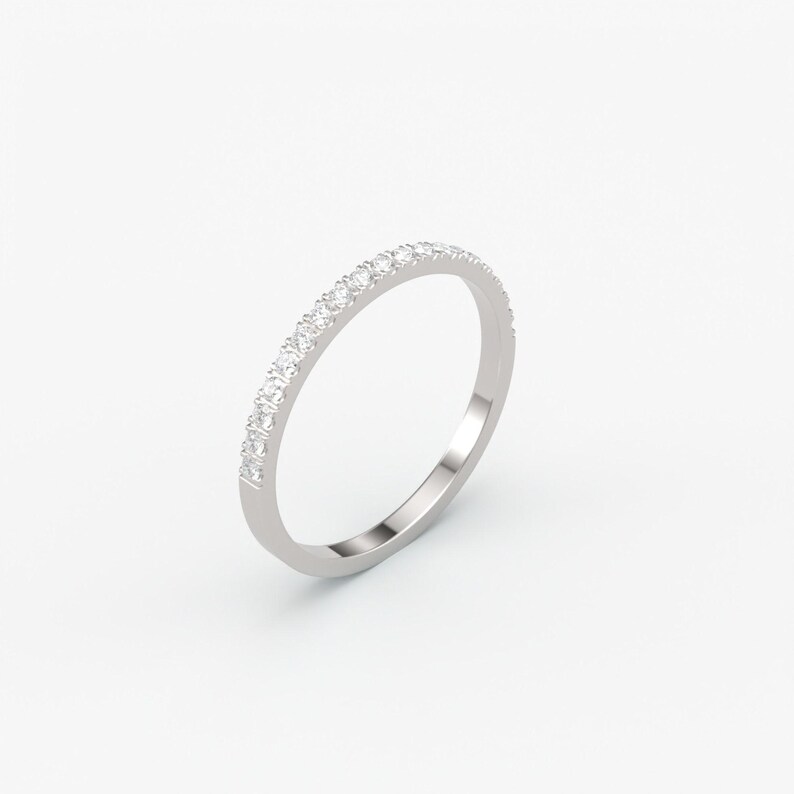 Pierścionek z diamentami na półwieczność/ Obrączka ślubna z diamentami/ Pierścionek z diamentami/ Cienka obrączka z mikro diamentami/ Minimalistyczny pierścionek z diamentami zdjęcie 5