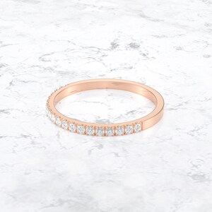 Pierścionek z diamentami na półwieczność/ Obrączka ślubna z diamentami/ Pierścionek z diamentami/ Cienka obrączka z mikro diamentami/ Minimalistyczny pierścionek z diamentami zdjęcie 7