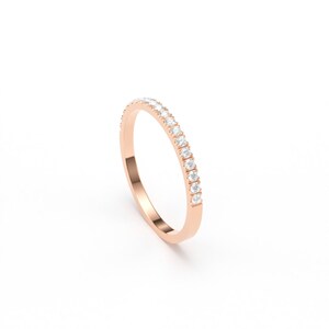 Pierścionek z diamentami na półwieczność/ Obrączka ślubna z diamentami/ Pierścionek z diamentami/ Cienka obrączka z mikro diamentami/ Minimalistyczny pierścionek z diamentami zdjęcie 8