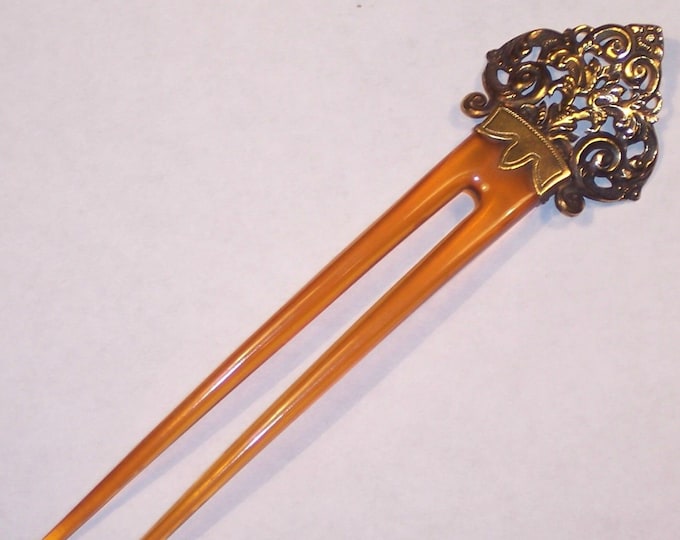 14K Solid Yello Gold, Antique.... Ladies Hair Comb.. Ornate Repousse Top... Superb !