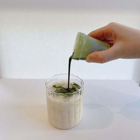 How to Prepare Matcha with a Matcha Shaker