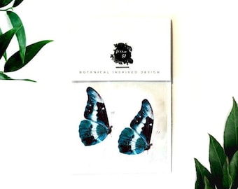 Set of 2 temporary tattoos Butterfly / Tiny tattoo completing your floral arrangement / Symbol of Freedom & Reinassance / Nature lovers gift