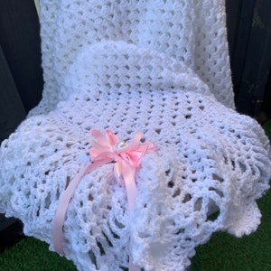 No 109 Baby Arvia Shawl Crochet Pattern