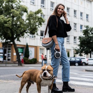 Cinnamon Brown Eco Suede Small Cross Body Vegan Bag zdjęcie 4