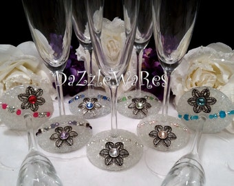 FLUTES- BRIDAL PARTY- Champagne Glasses- Custom-Hand Beaded-Gifts-Special Occassion-Couture Wedding-Bridesmaids-Pearls,Crystals,Rhinestone