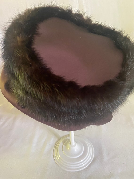 VINTAGE LADIES Women's Genuine Mink Fur Hat Howar… - image 2