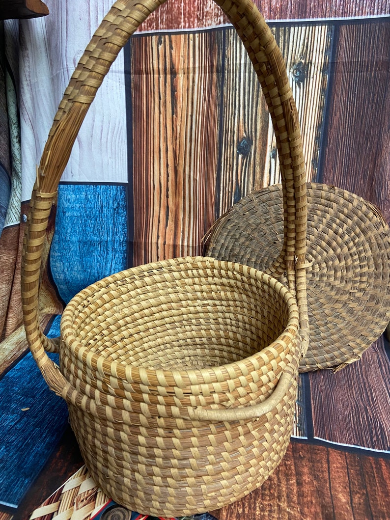 Vintage Handmade Gullah Woven Sweetgrass Basket W Lid Low Etsy