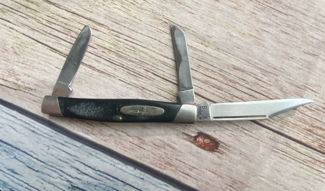 Buck 301 Stockman | AGRussell.com