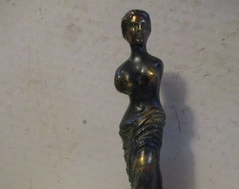 Venus de Milo - Bronze statuette 7" high includes 2.1" square marble base .75" high. Louvre souvenir circa 1950s -