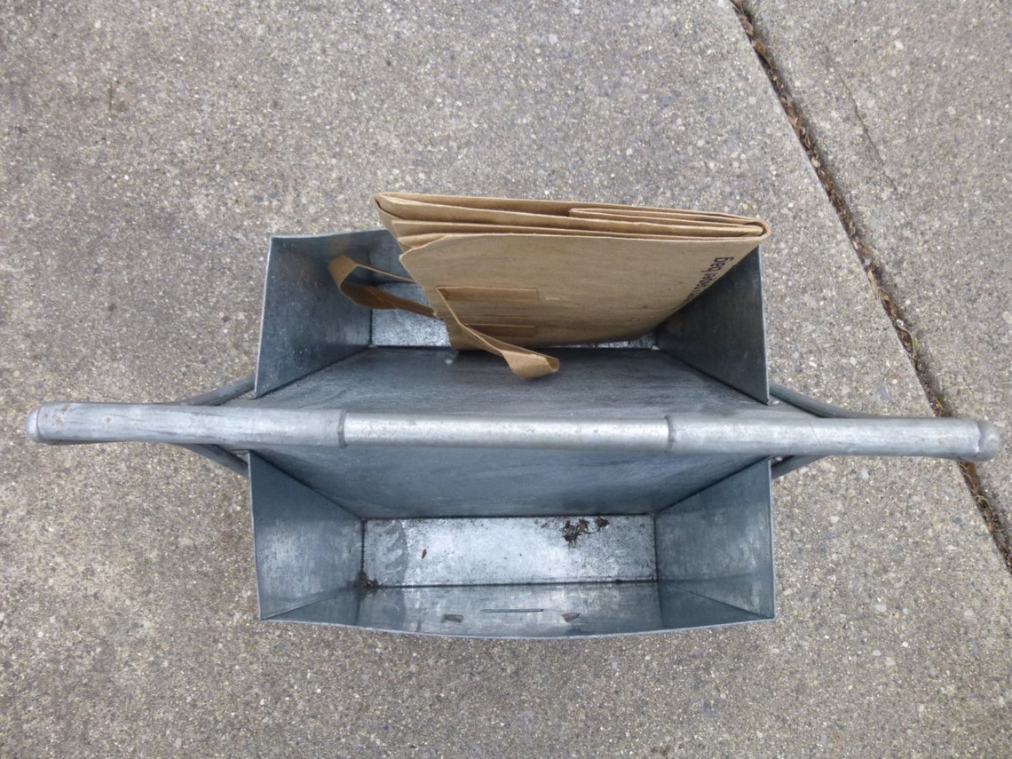 Funky 50s Industrial Style Sheet Steel Double Sided Magazine Rack ...