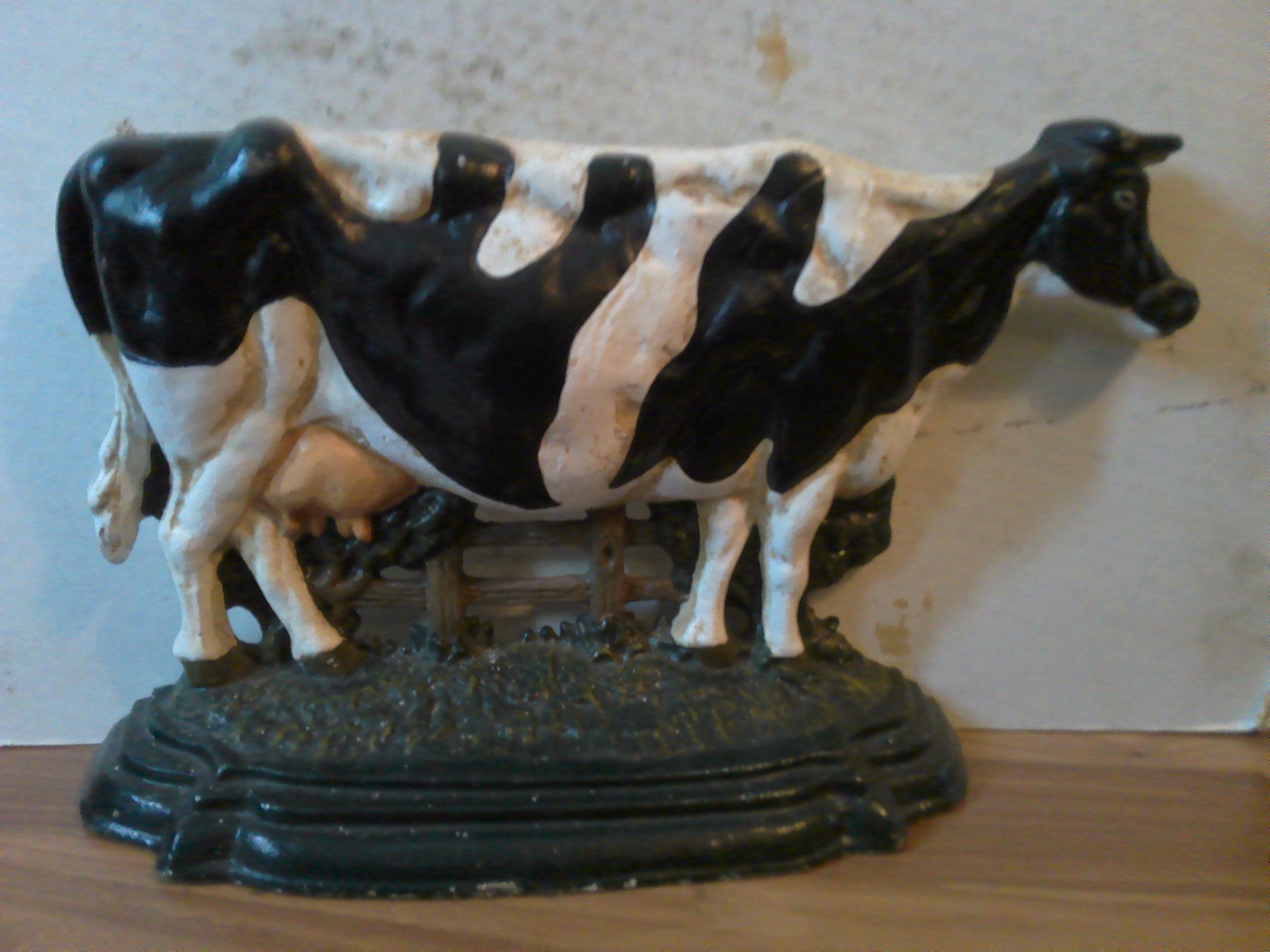 Cow Doorstop - Massive Cast Iron B/w Bovine and Fence Figure- 9