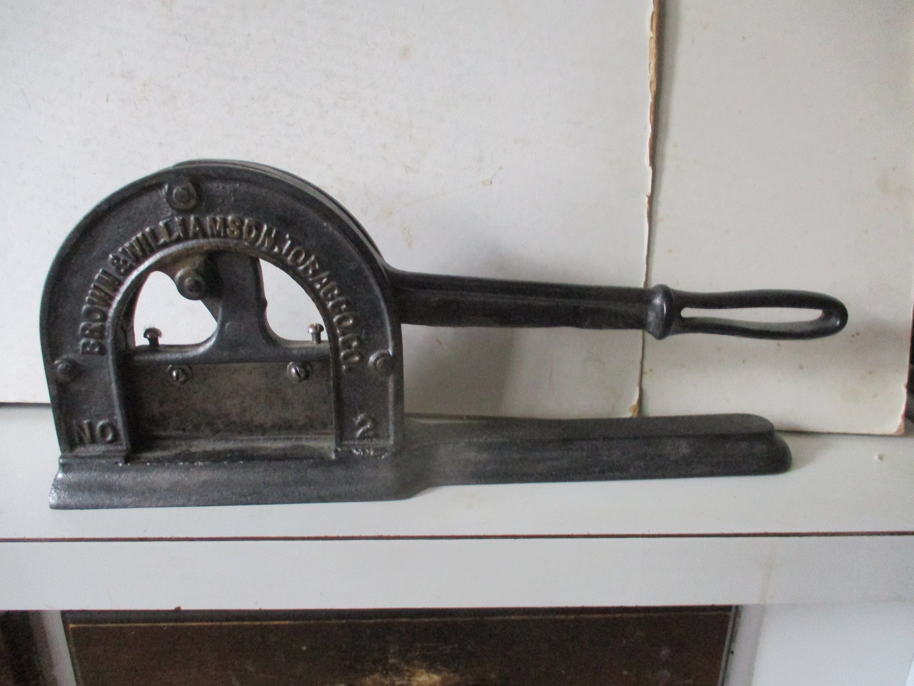 Brown & Williamson Tobacco Co. #2 - Cutter Guillotine -great Working  Condition With Sharp Blade - Great Kitchen Use and Decor Item