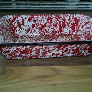Red Splatter ware -Bread Loaf Pan- 11" x 6" x 2.5" dfeep -  Great Condition for camping or kitchen use or decor