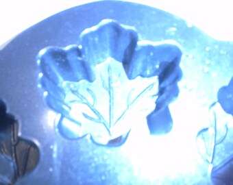 Nordic Ware Maple Leaf Muffin Pan - Makes 6 Muffins or Biscuits