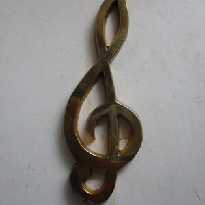 Brass Treble Clef Paperweight - vintage Penco mid-mod decor item for musicians and music lovers - 6.25&quot; x 2.2&quot; x .2&quot;