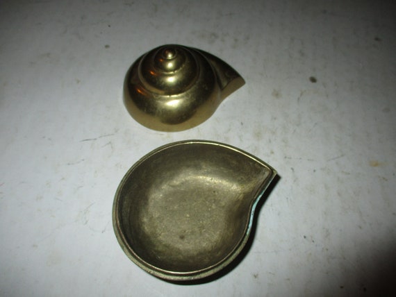 Snail shaped pill box = decorative 2 piece form f… - image 4