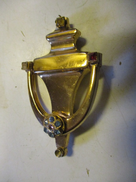 Coro working doorknocker brooch Gem